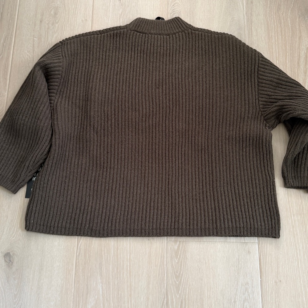 Tuckernuck Pomander Place Crewneck Sweater Olive Green Large NWT large - Picture 7 of 7